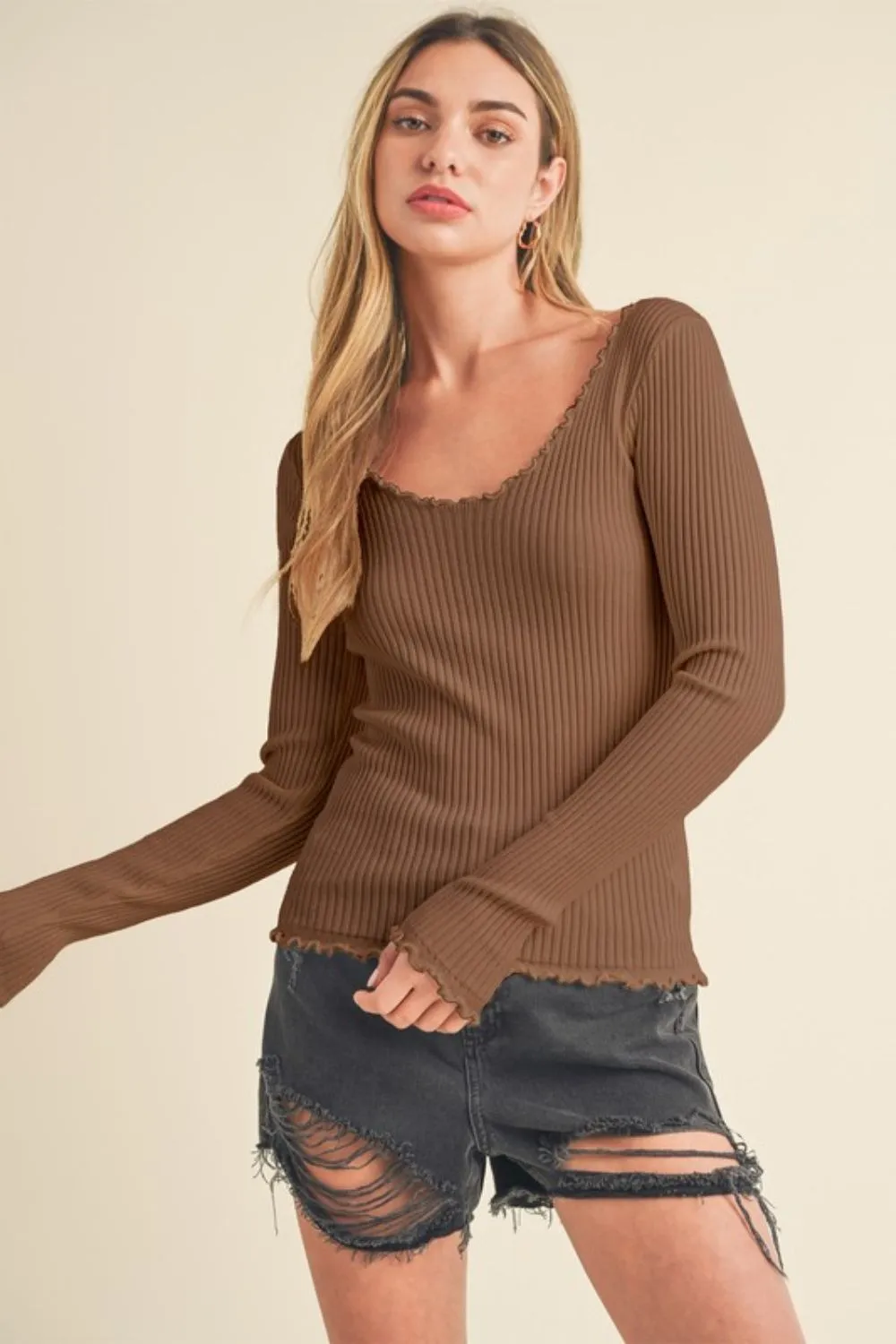 Aemi   Co Lettuce Hem Scoop Neck Long Sleeve Knit Top