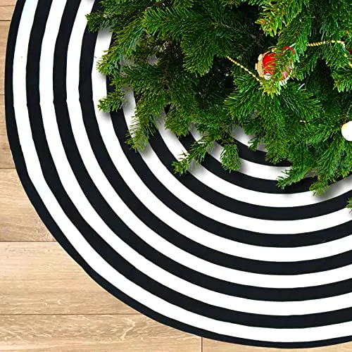 AHOOCUSTOM Black and White Christmas Tree Skirt, Rustic Farmhouse Christmas Decorations Ornaments, 36 Inch Tree Skirt Mat Decor for Merry Xmas Holiday