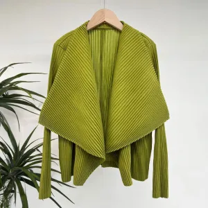 ALORA | CHIC PLEATED CARDIGAN