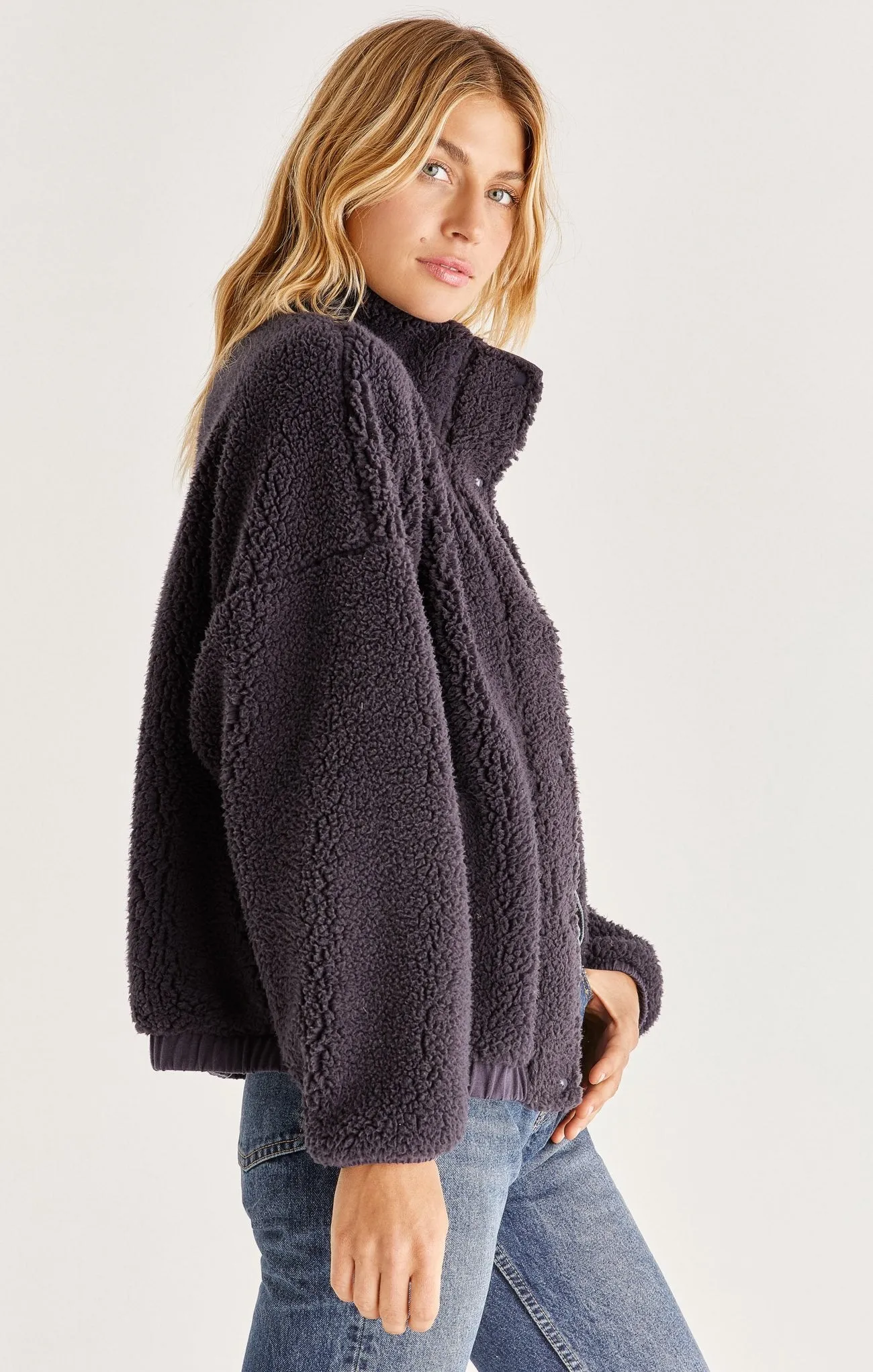 Dakota sherpa jacket in shadow