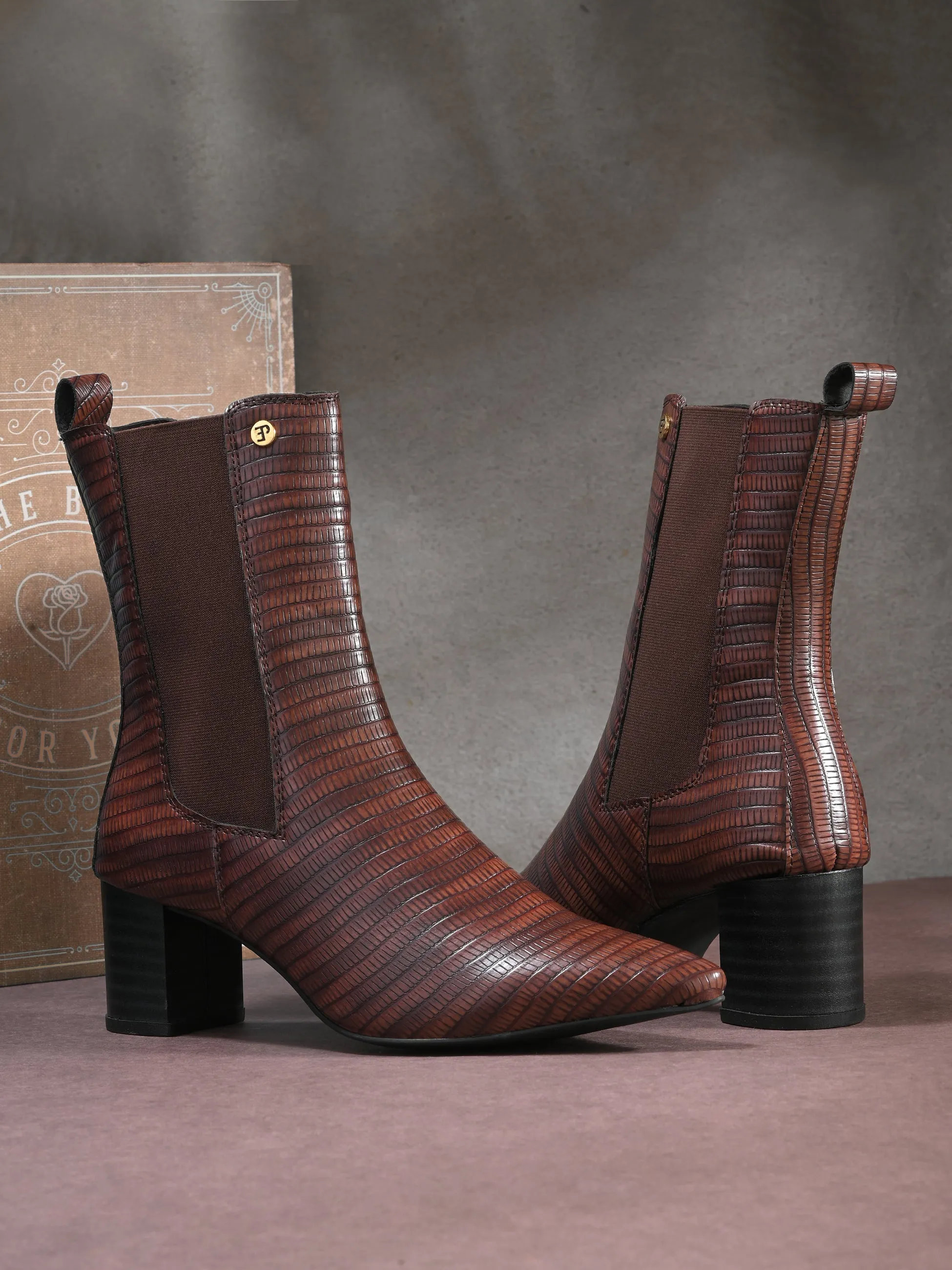 El Paso Women Faux Leather Casual Chelsea Boots