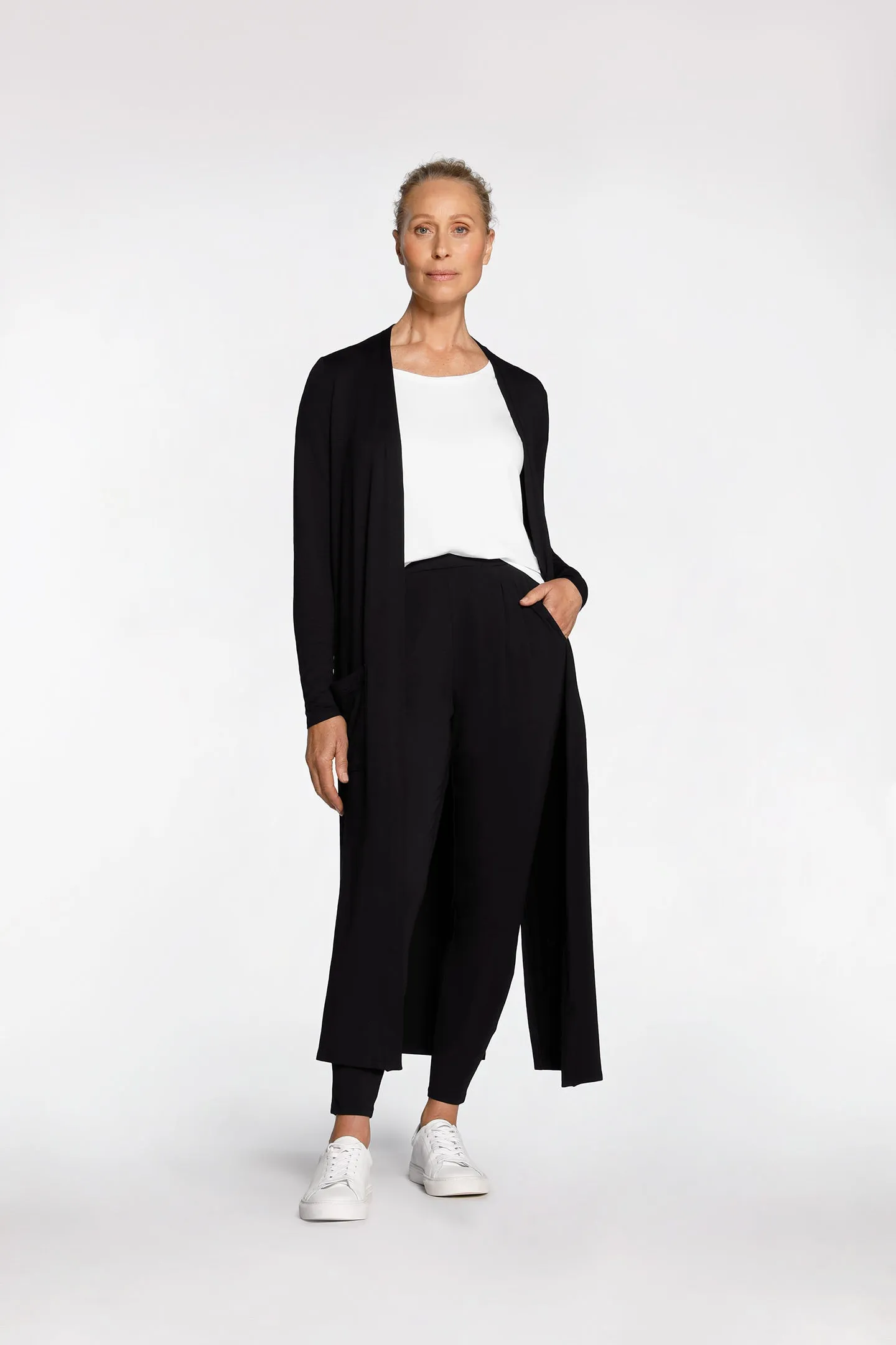 ESSENTIAL CARDIGAN