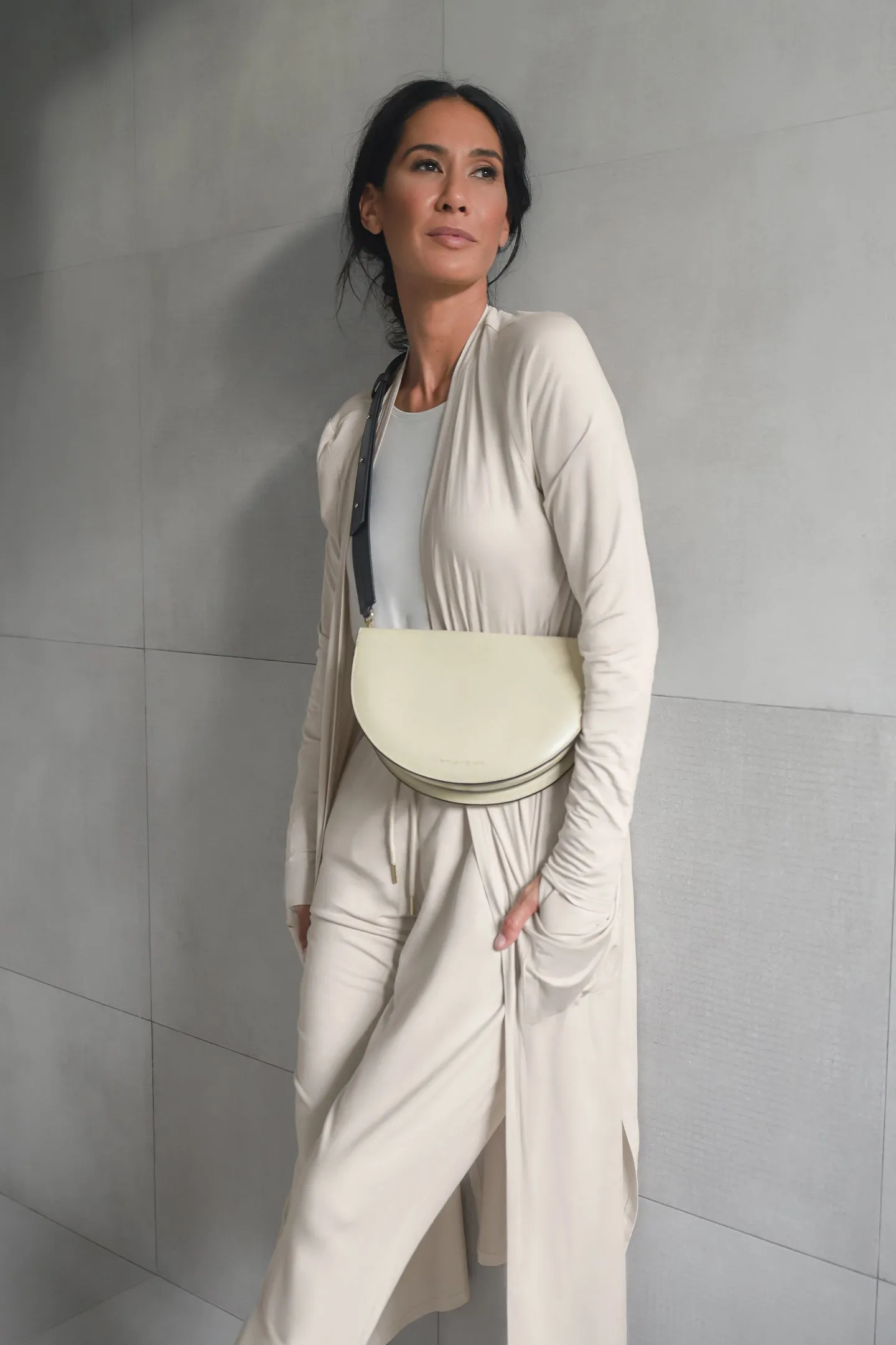 ESSENTIAL CARDIGAN