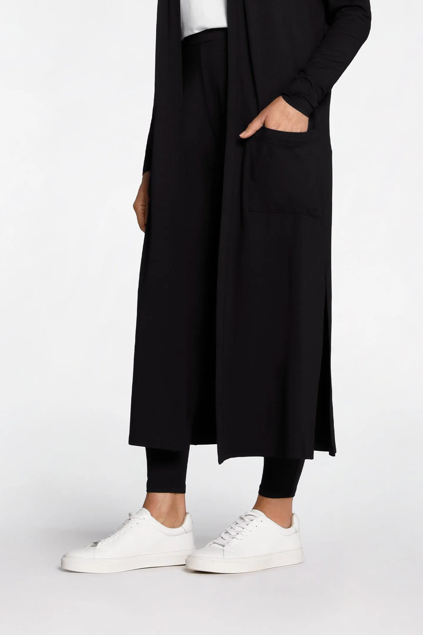 ESSENTIAL CARDIGAN