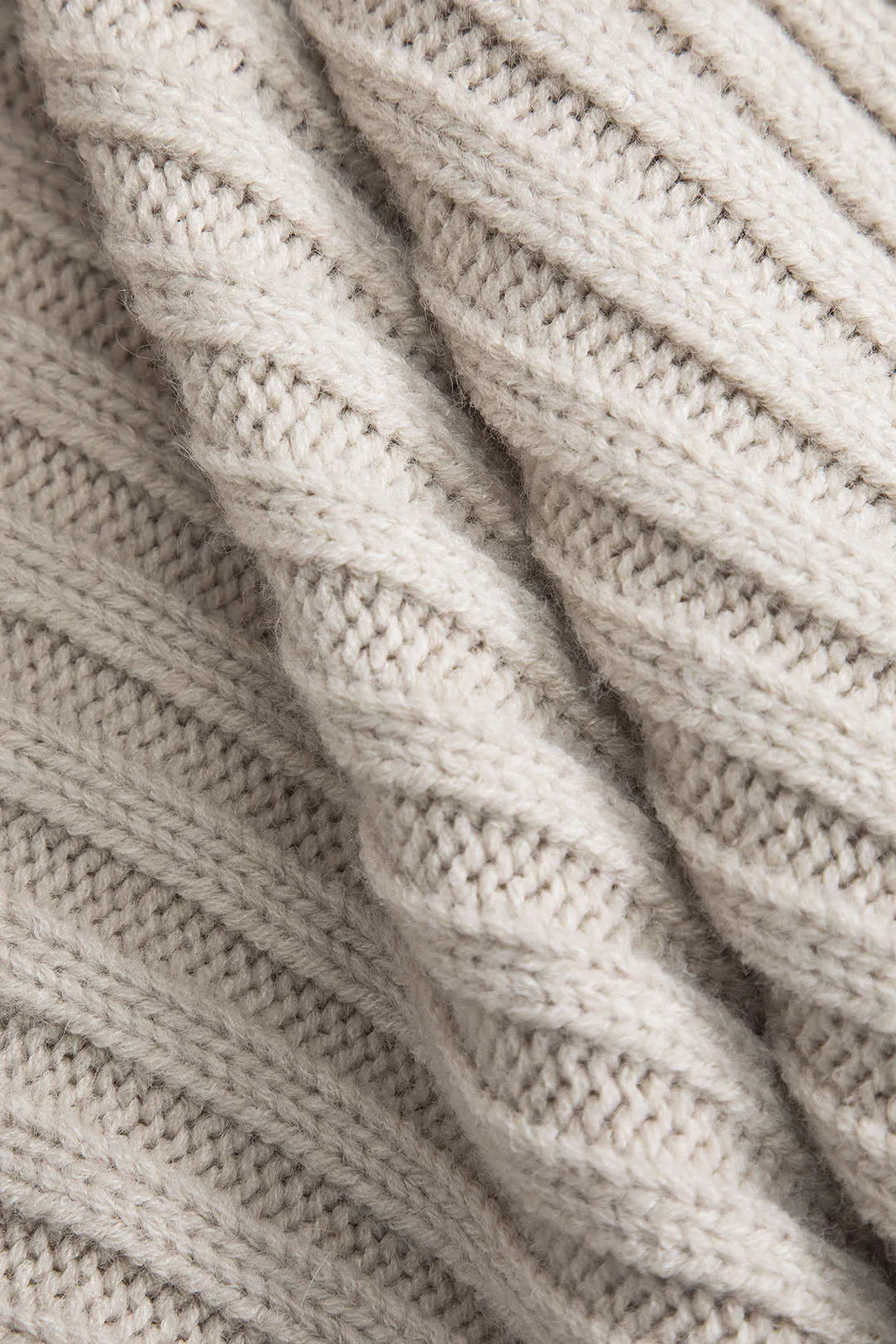Evangeline - Ribbed Button-Front Pockets Woman's Cardigan