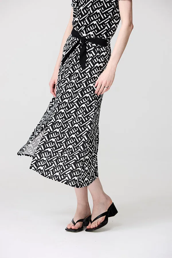 GEOMETRIC PRINT SKIRT