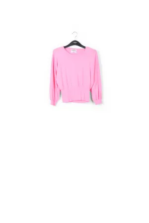 Light pink knitted sweater with fitted waist