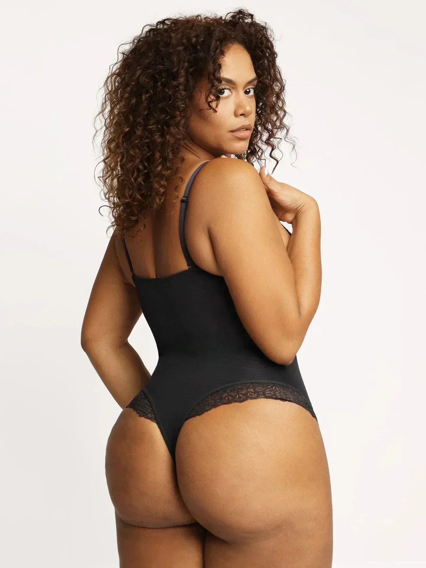 Sara | Deep V Body Shaper
