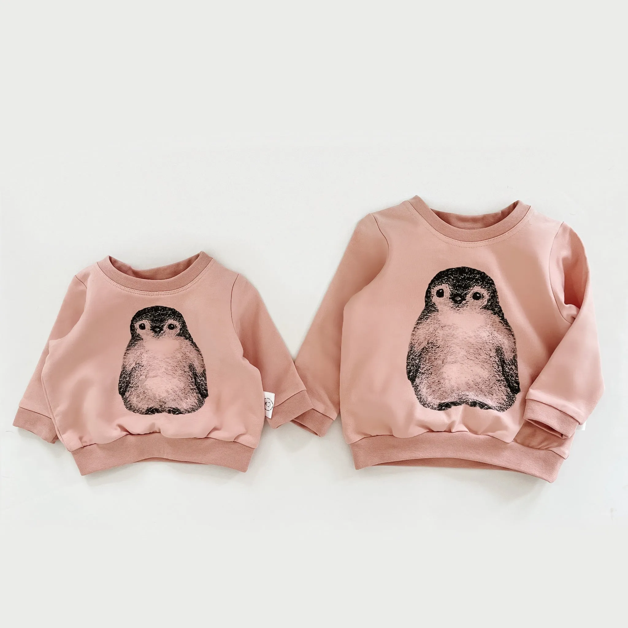 Signature Pullover with Penguin / cotton
