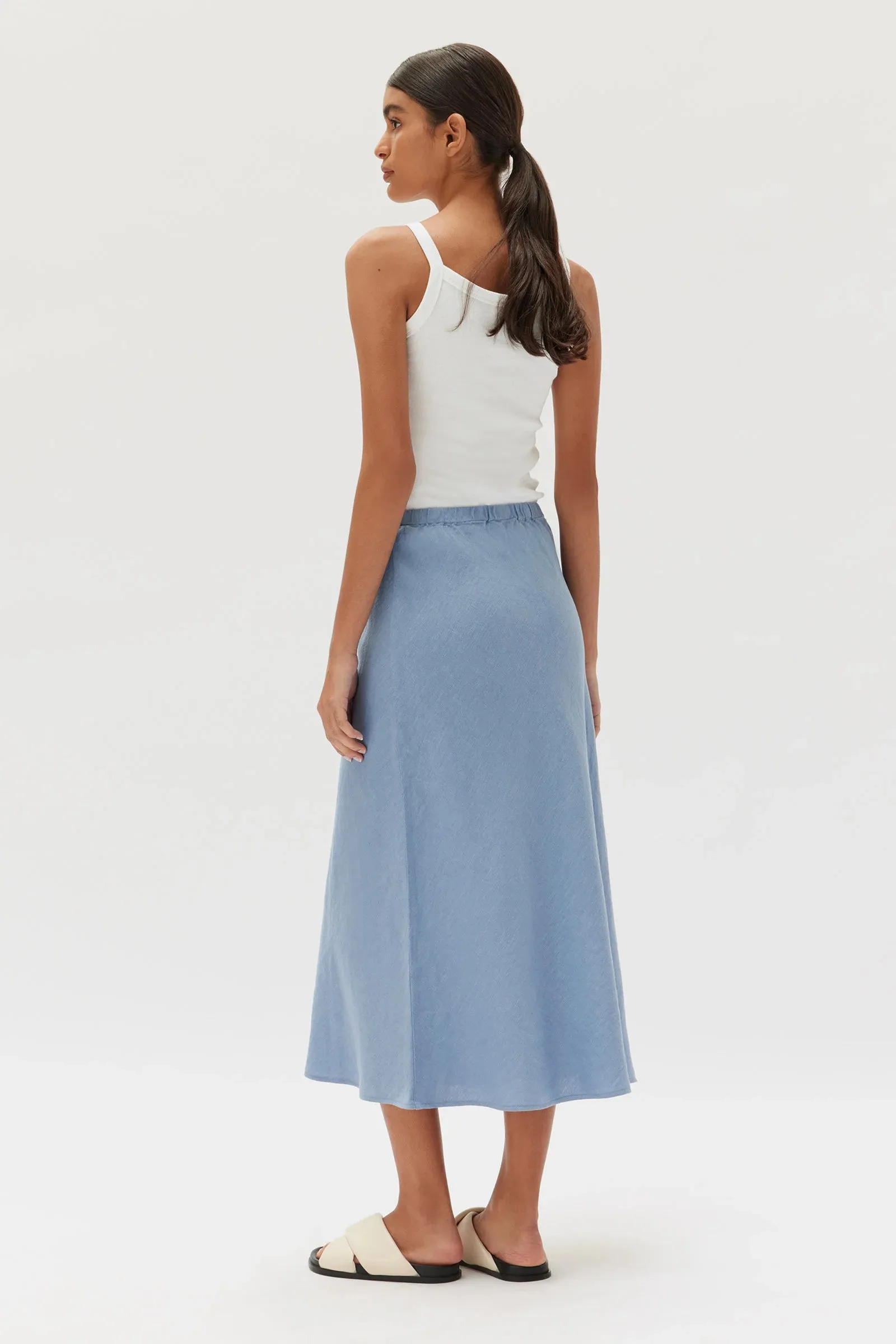 Stella Linen Bias Skirt Pool