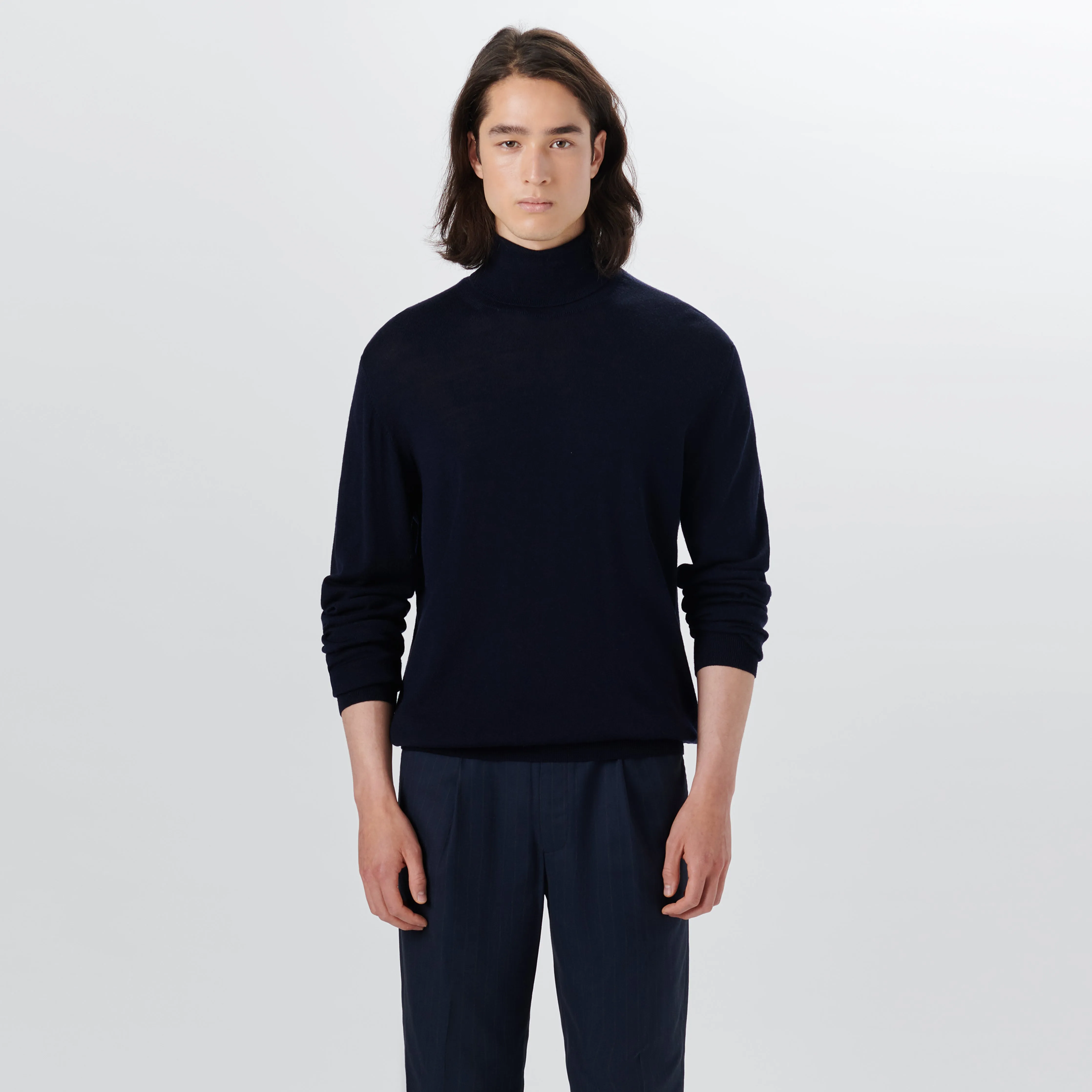 Super Merino Turtle Neck Solid Sweater