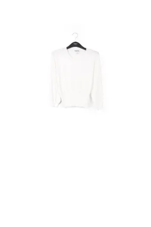 White knitted sweater with fitted waist